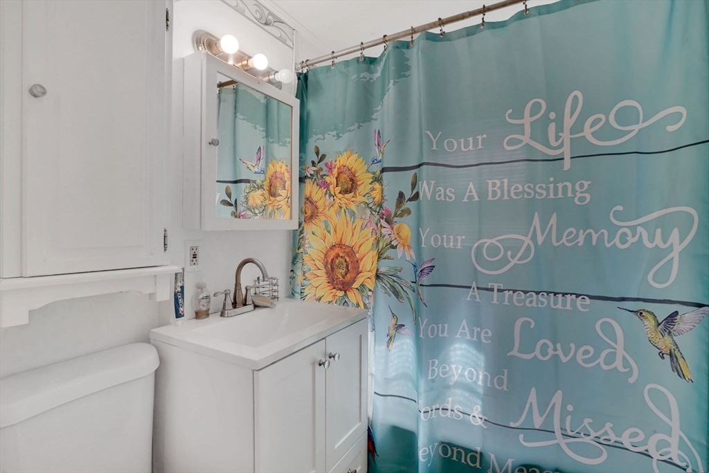 519 Prospect Street Chicopee, MA 01020 - Photo 11 of 18