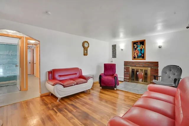 $289,999 | 519 Prospect Street, Chicopee, MA 01020