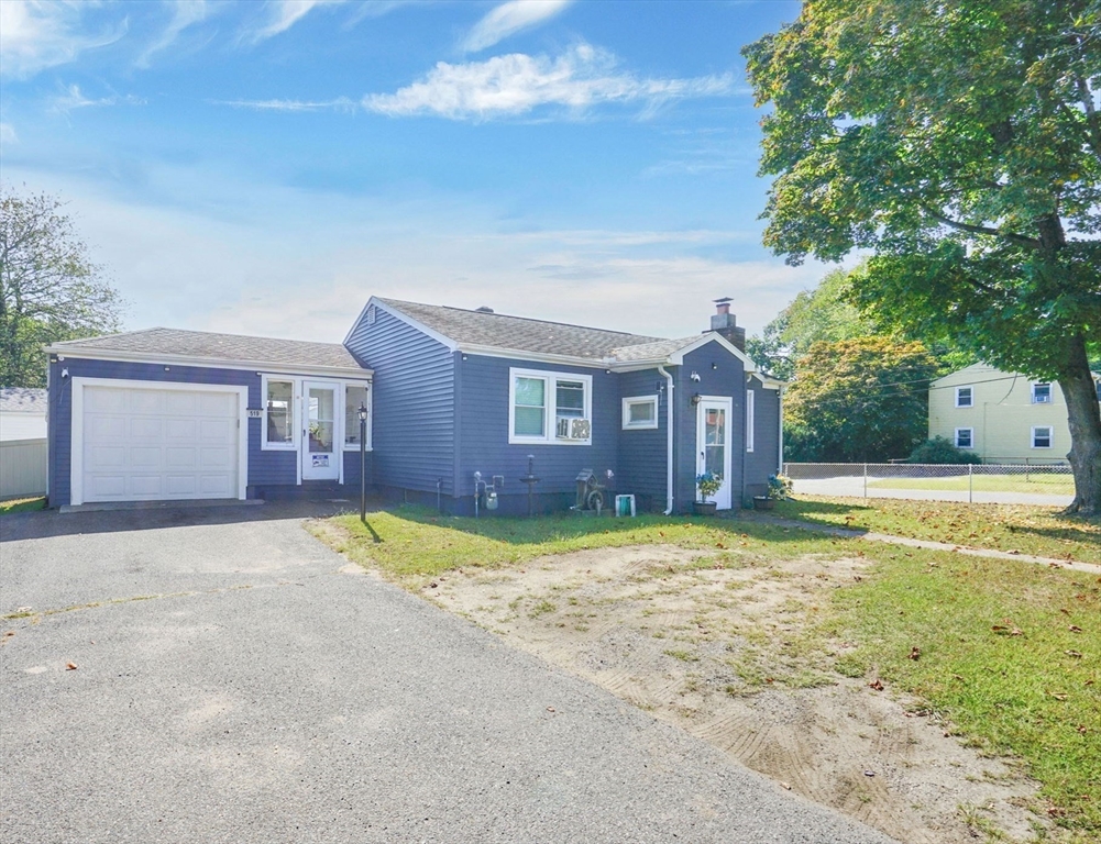 519 Prospect Street Chicopee, MA 01020 - Photo 2 of 18