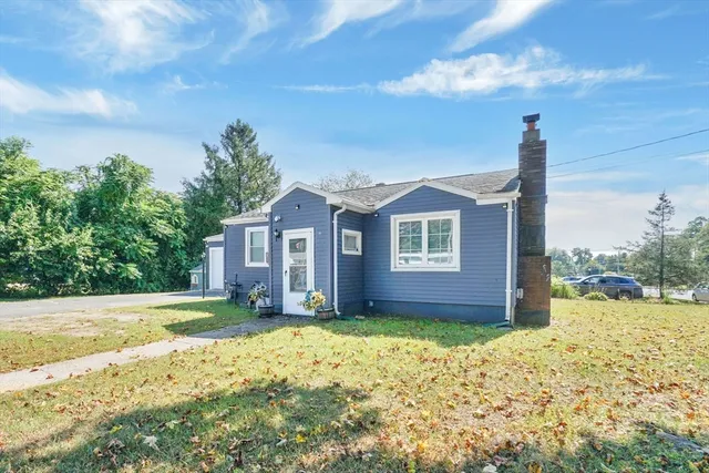 $289,999 | 519 Prospect Street, Chicopee, MA 01020