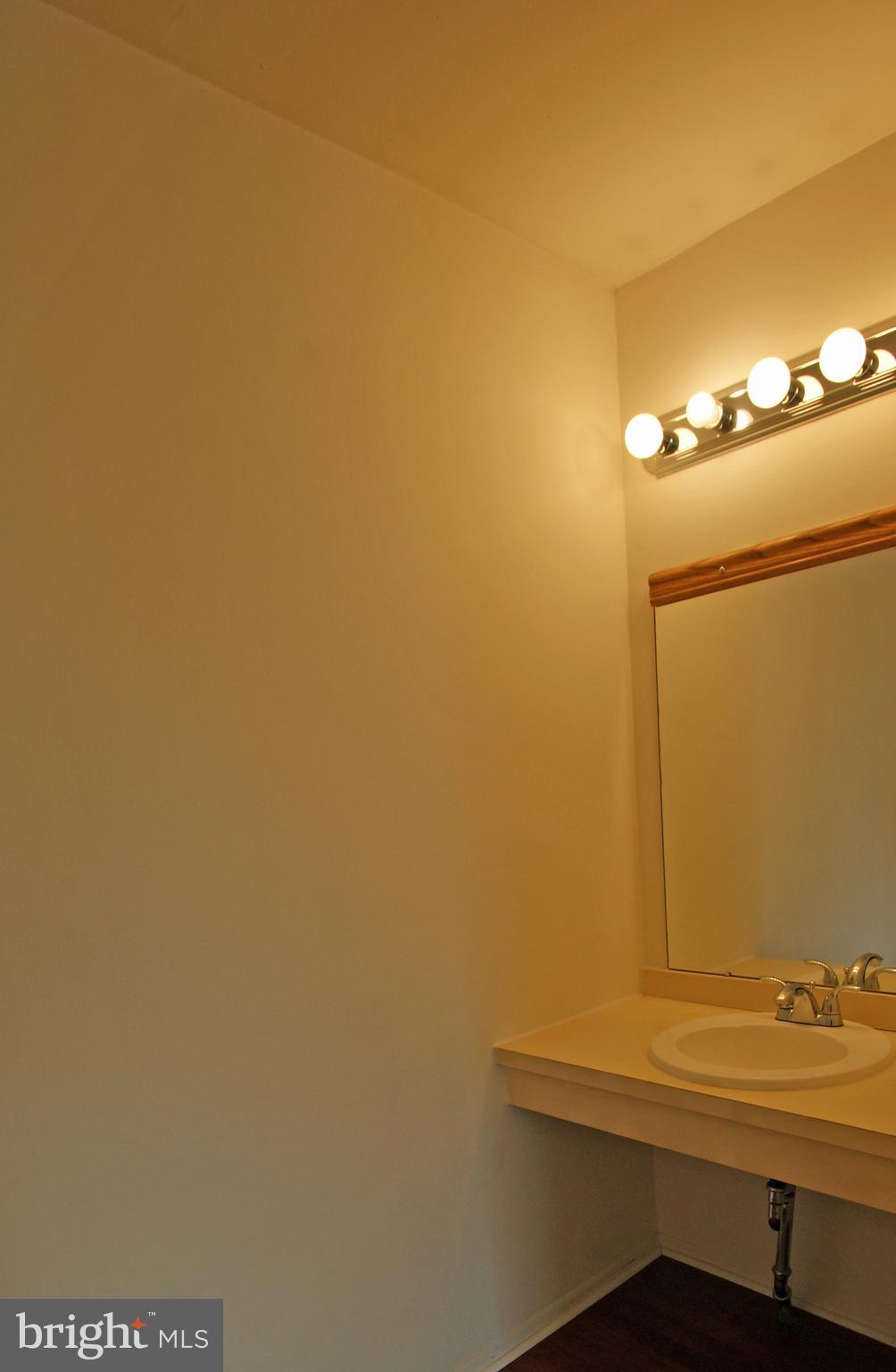 9921 Bustleton Avenue, Unit H2 Philadelphia, PA 19115 - Photo 22 of 28