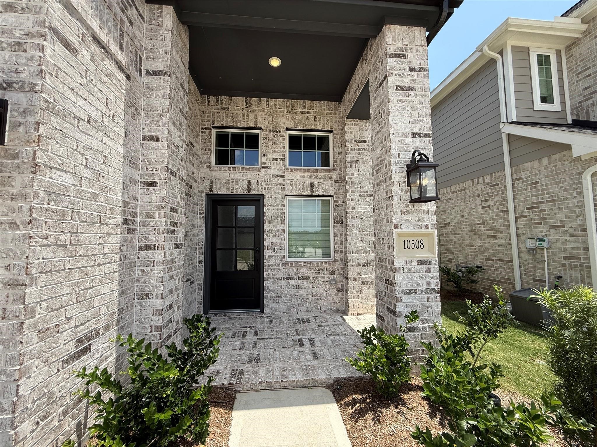 10508 Wild Rice Conroe, TX 77385 - Photo 2 of 38
