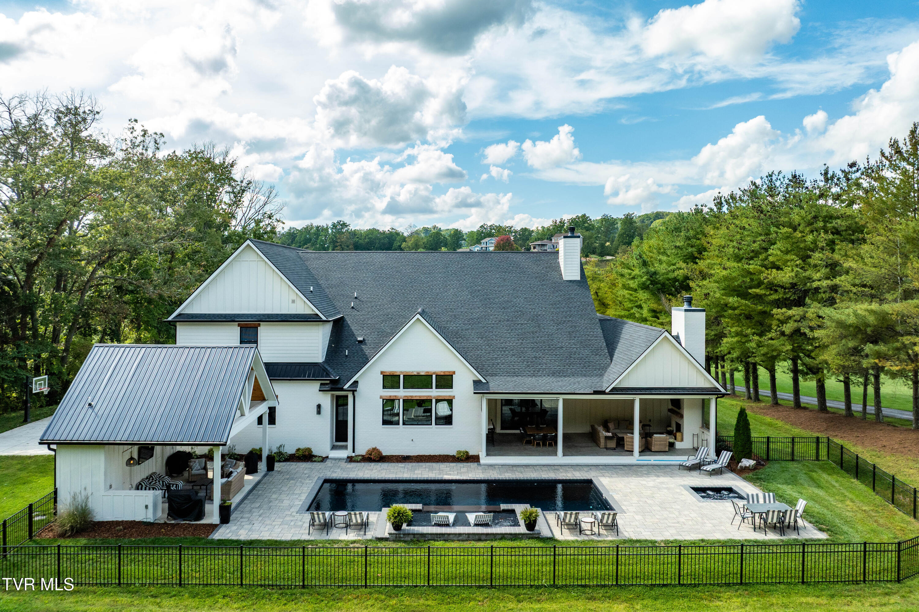 2333 Rock Springs Road Kingsport, TN 37664 - Photo 141 of 165 2333 Rock Springs Road (28 of 169)