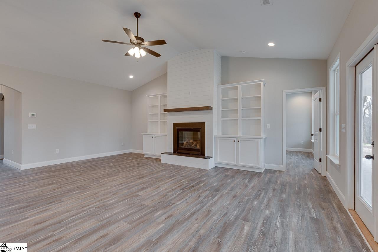 325 Groce Meadow Road Taylors, SC 29687 - Photo 19 of 36 Gallery Image 19