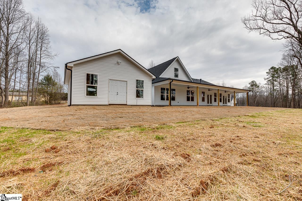 325 Groce Meadow Road Taylors, SC 29687 - Photo 5 of 36 Gallery Image 5