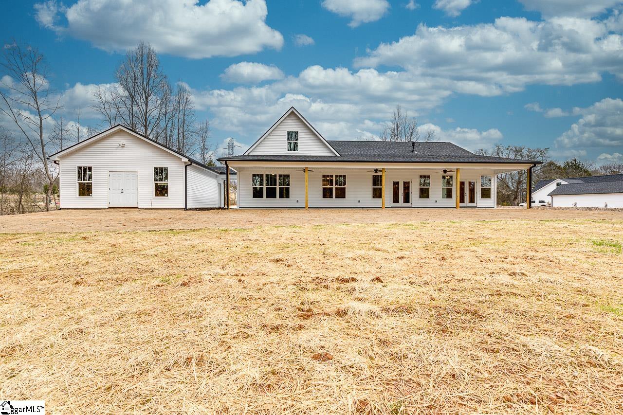 325 Groce Meadow Road Taylors, SC 29687 - Photo 7 of 36 Gallery Image 7