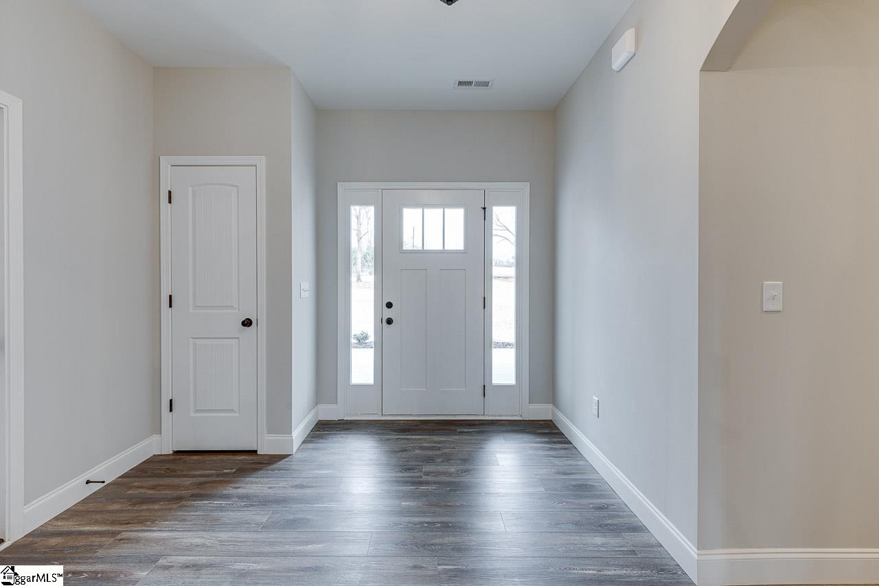 325 Groce Meadow Road Taylors, SC 29687 - Photo 9 of 36 Gallery Image 9