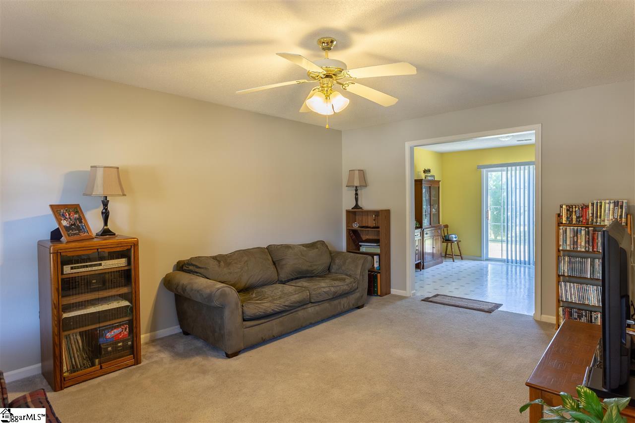 901 Veryfine Drive Fountain Inn, SC 29644 - Photo 4 of 19 Gallery Image 4