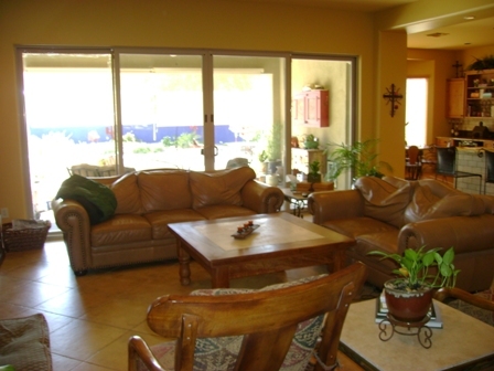 111 East Summerside Road Phoenix, AZ 85042 - Photo 8 of 15 fam