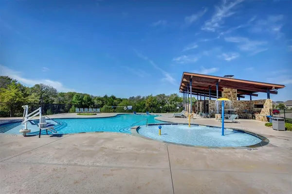 $2,045 | 523 Deer Canyon Way, Princeton, TX 75407