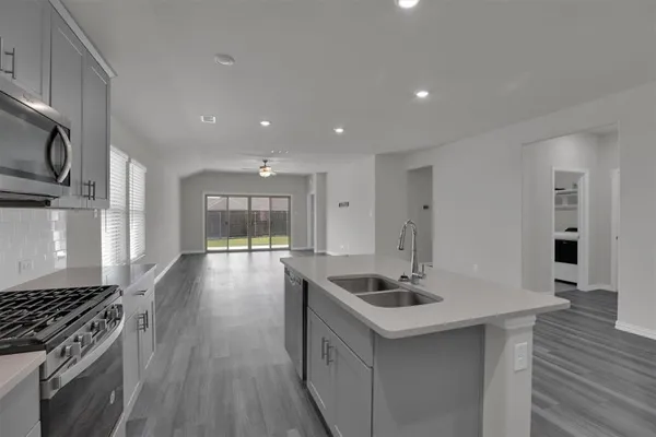 $2,045 | 523 Deer Canyon Way, Princeton, TX 75407