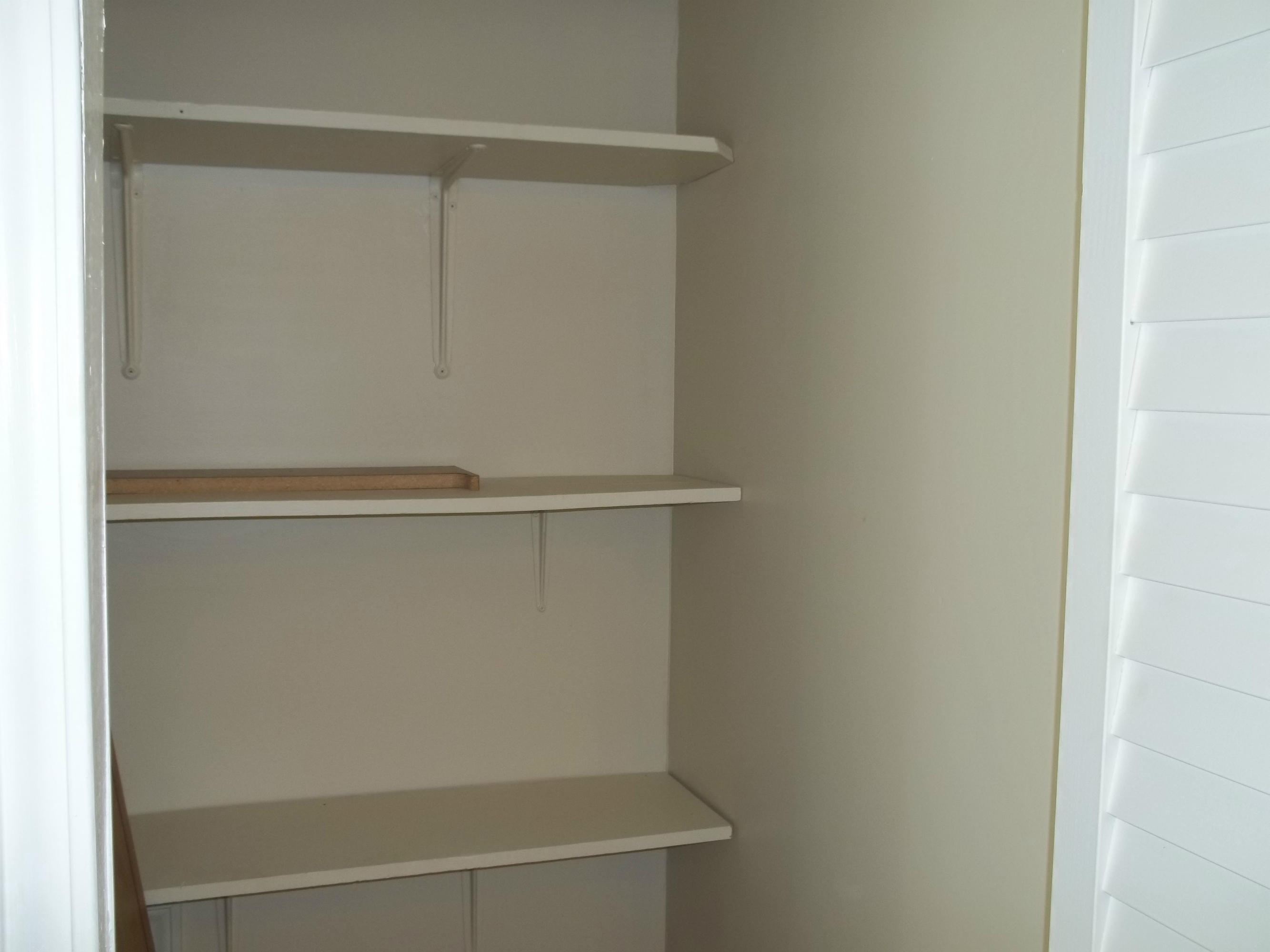 102 West Arrowwood Road Oak Ridge, TN 37830 - Photo 16 of 35 Inside of pantry