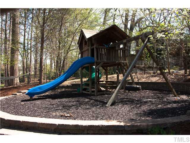 3928 Westchester Road Durham, NC 27707 - Photo 19 of 21 Back Yard