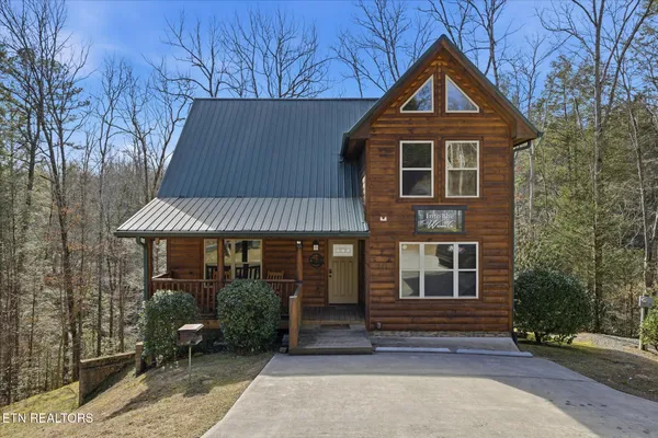 $934,900 | 241 Palmer Road, Gatlinburg, TN 37738