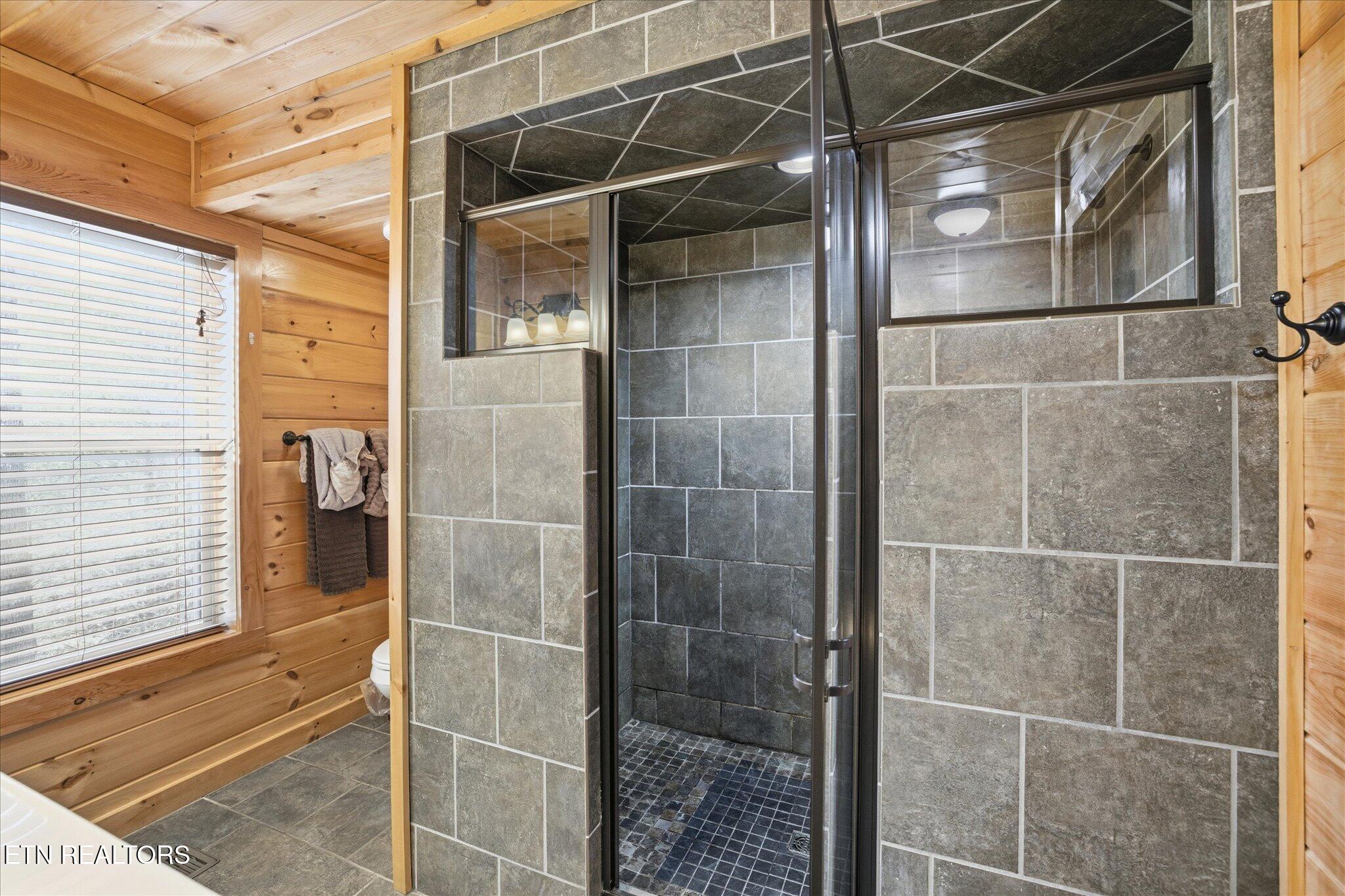 241 Palmer Road Gatlinburg, TN 37738 - Photo 18 of 41 18-IMG_0239