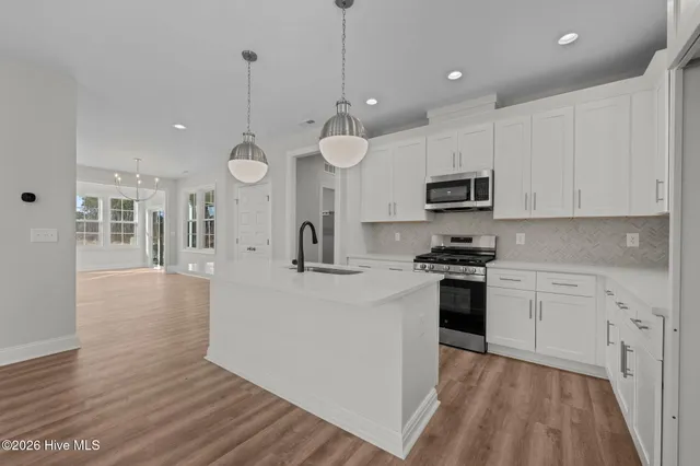 $459,900 | 2022 Brighton Drive, New Bern, NC 28562