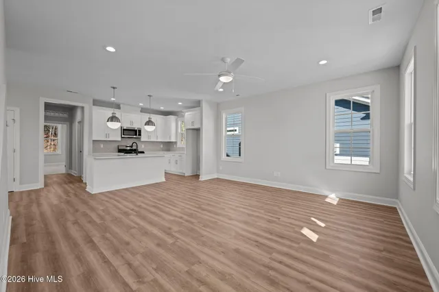 $459,900 | 2022 Brighton Drive, New Bern, NC 28562