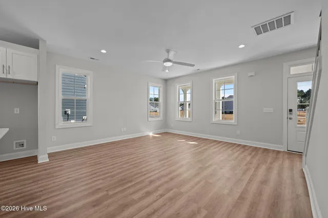 $459,900 | 2022 Brighton Drive, New Bern, NC 28562