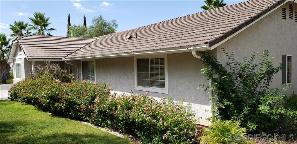 27239 Latigo Road Valley Center, CA 92082 - Photo 2 of 25 Gallery Image 2
