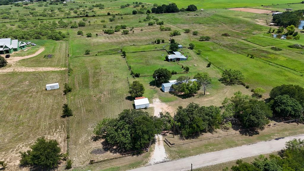 301 Dixie Road Millsap, TX 76066 - Photo 4 of 19