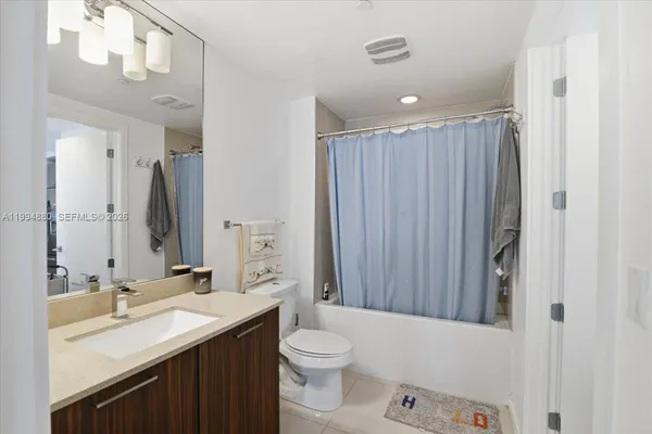 $3,500 | 5300 Paseo Boulevard, Unit 1803, Doral, FL 33166