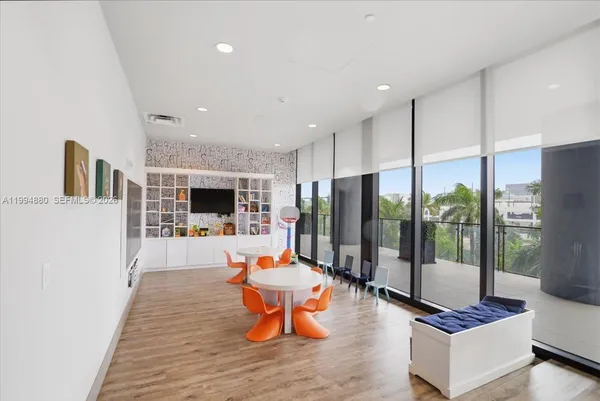 $3,500 | 5300 Paseo Boulevard, Unit 1803, Doral, FL 33166