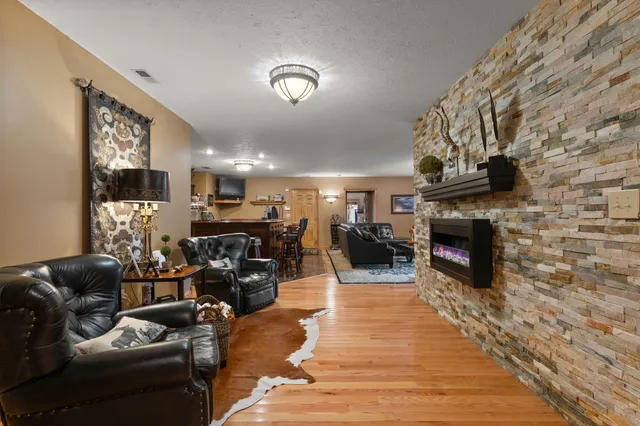 $915,000 | 1705 East Lake Kenoyer Road, Brook, IN 47922