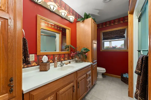 $915,000 | 1705 East Lake Kenoyer Road, Brook, IN 47922