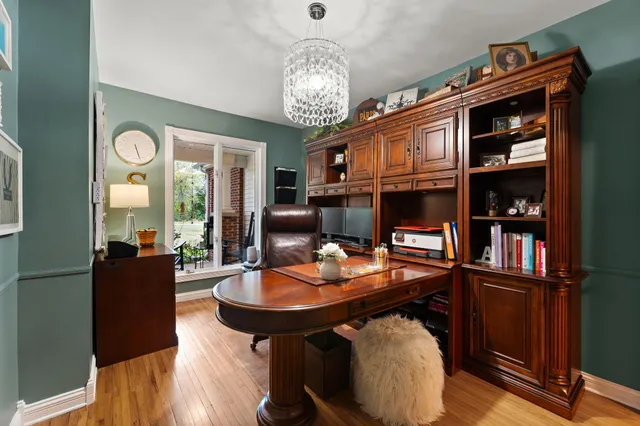 $915,000 | 1705 East Lake Kenoyer Road, Brook, IN 47922