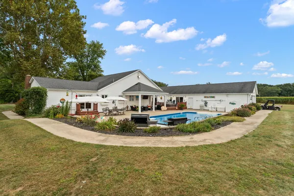 $899,900 | 1705 East Lake Kenoyer Road, Brook, IN 47922
