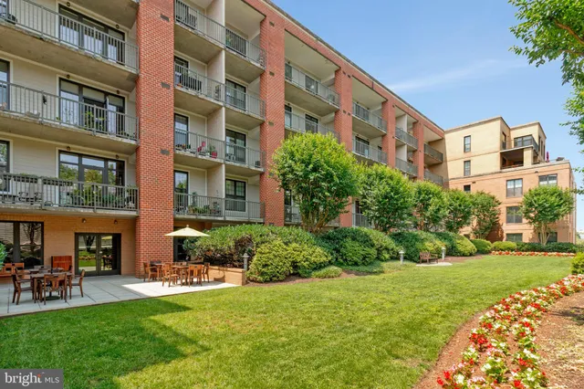 $619,900 | 444 West Broad Street, Unit 401, Falls Church, VA 22046