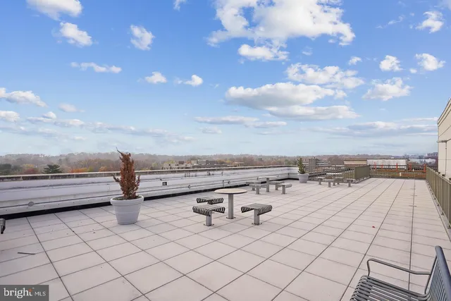 $619,900 | 444 West Broad Street, Unit 401, Falls Church, VA 22046