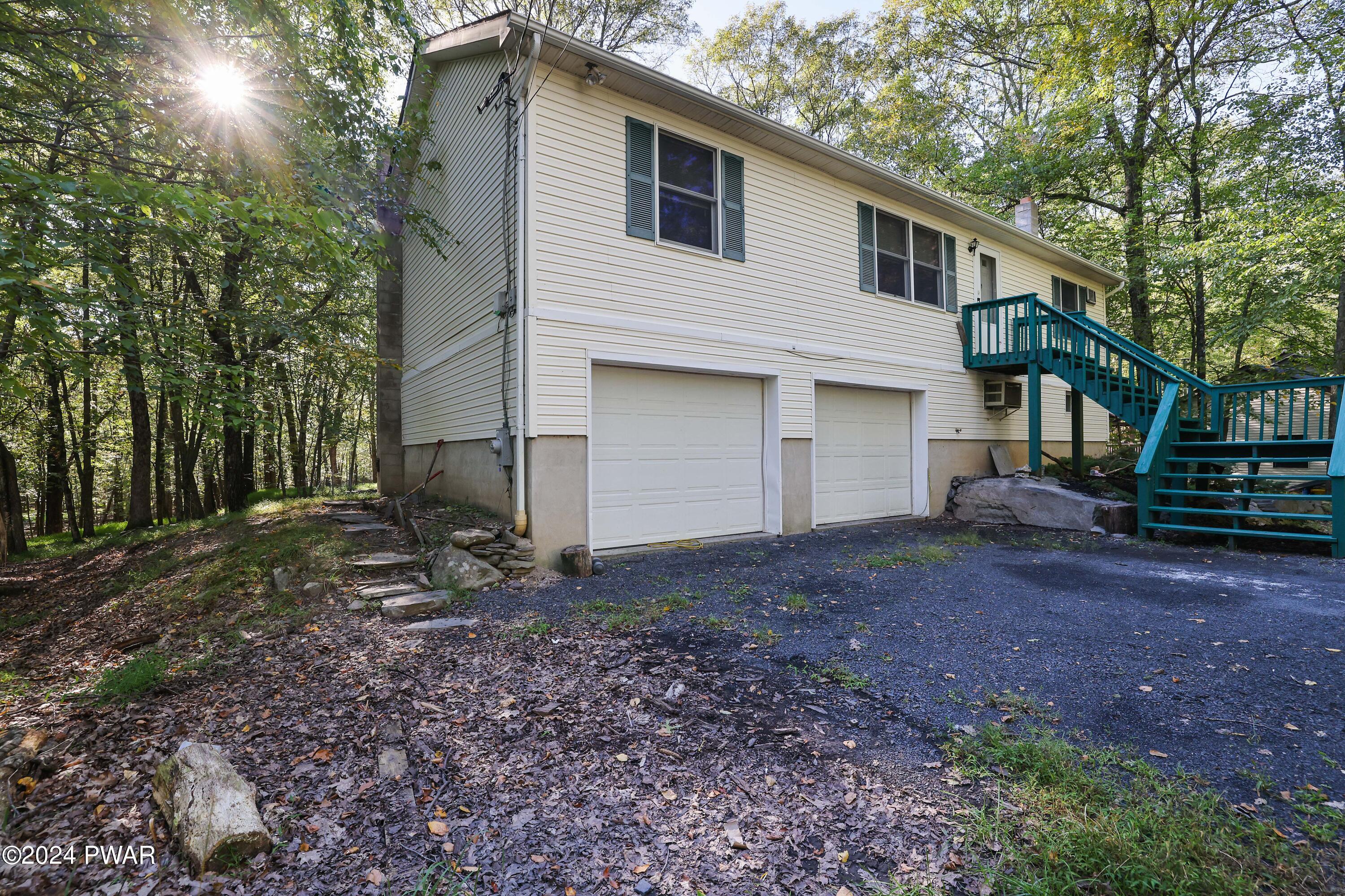 2233 Eagle Path Bushkill, PA 18324 - Photo 2 of 28 RBR58141