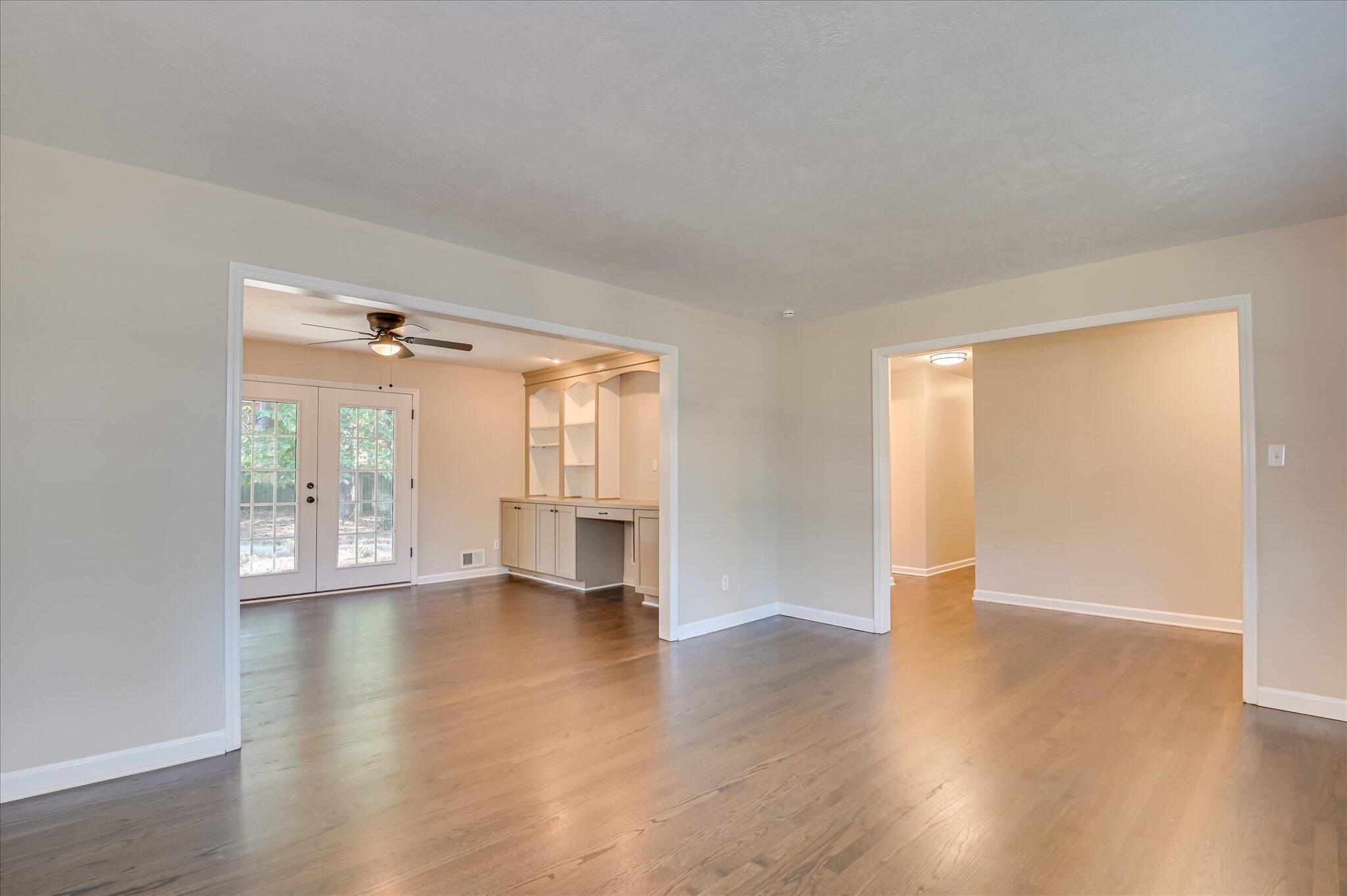 3122 Sussex Road Augusta, GA 30909 - Photo 6 of 33 Living Room to Family Room and Foyer