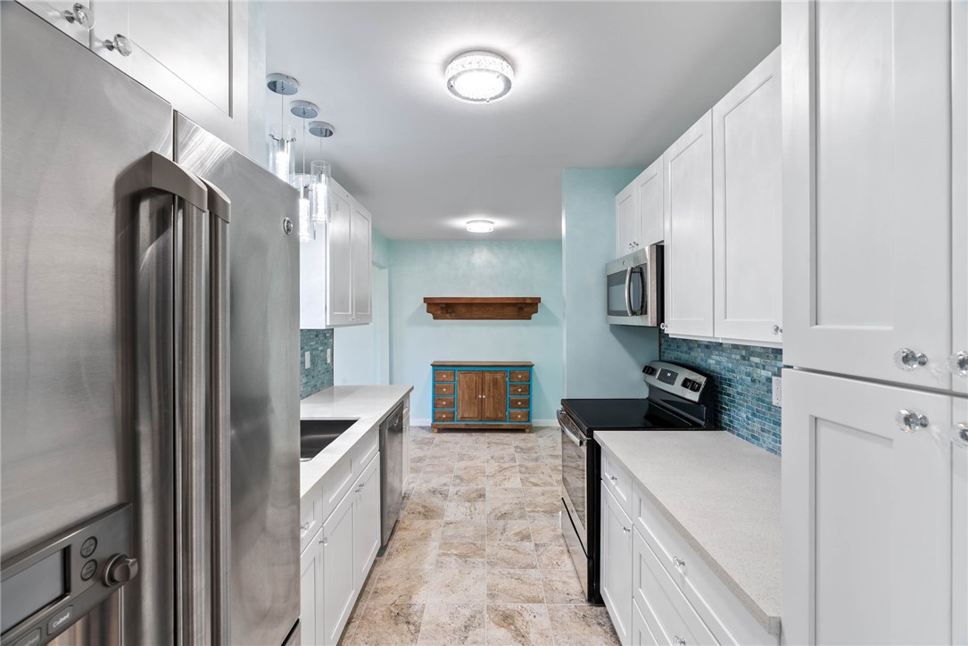 1703 Austin Street Portland, TX 78374 - Photo 11 of 13