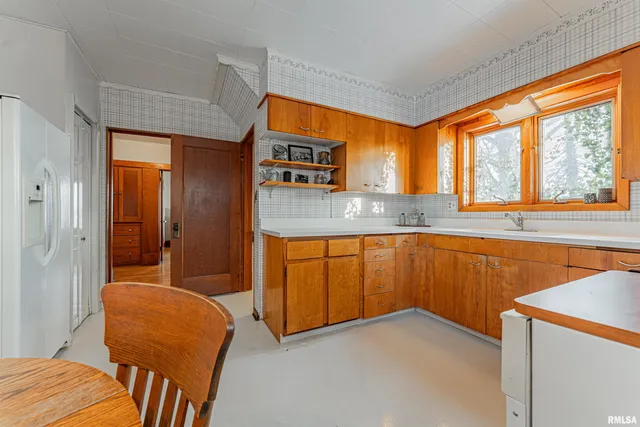 $299,000 | 2125 700th Street, Mount Pulaski, IL 62548