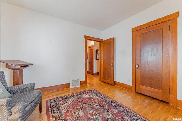 $305,000 | 2125 700th Street, Mount Pulaski, IL 62548