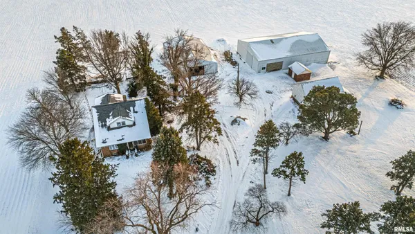 $305,000 | 2125 700th Street, Mount Pulaski, IL 62548