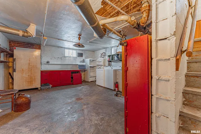 $299,000 | 2125 700th Street, Mount Pulaski, IL 62548