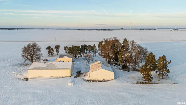 $299,000 | 2125 700th Street, Mount Pulaski, IL 62548