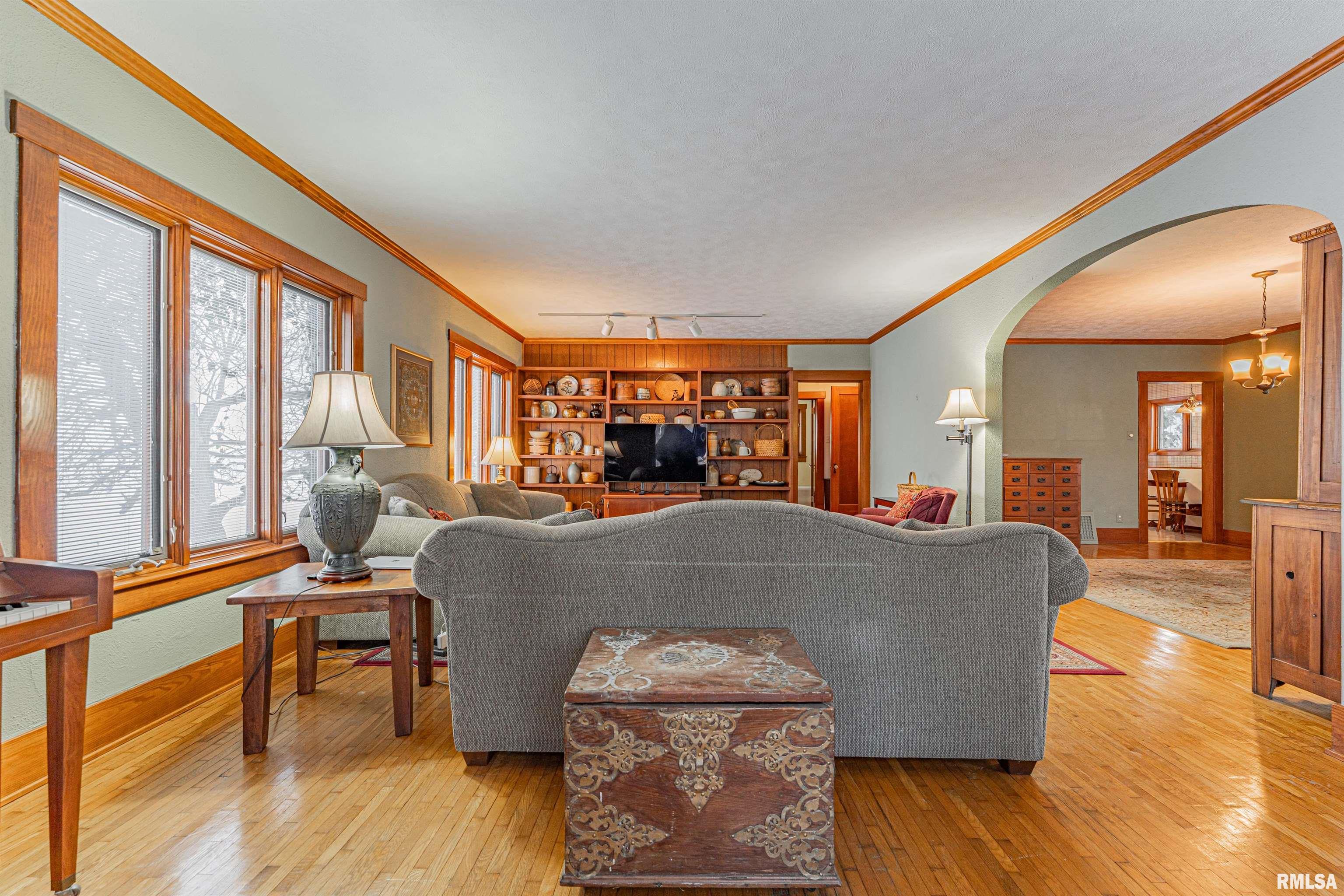 2125 700th Street Mount Pulaski, IL 62548 - Photo 8 of 48