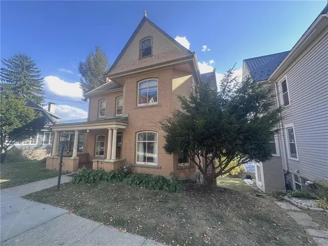 $269,000 | 615 Hill Street, Emlenton, PA 16373