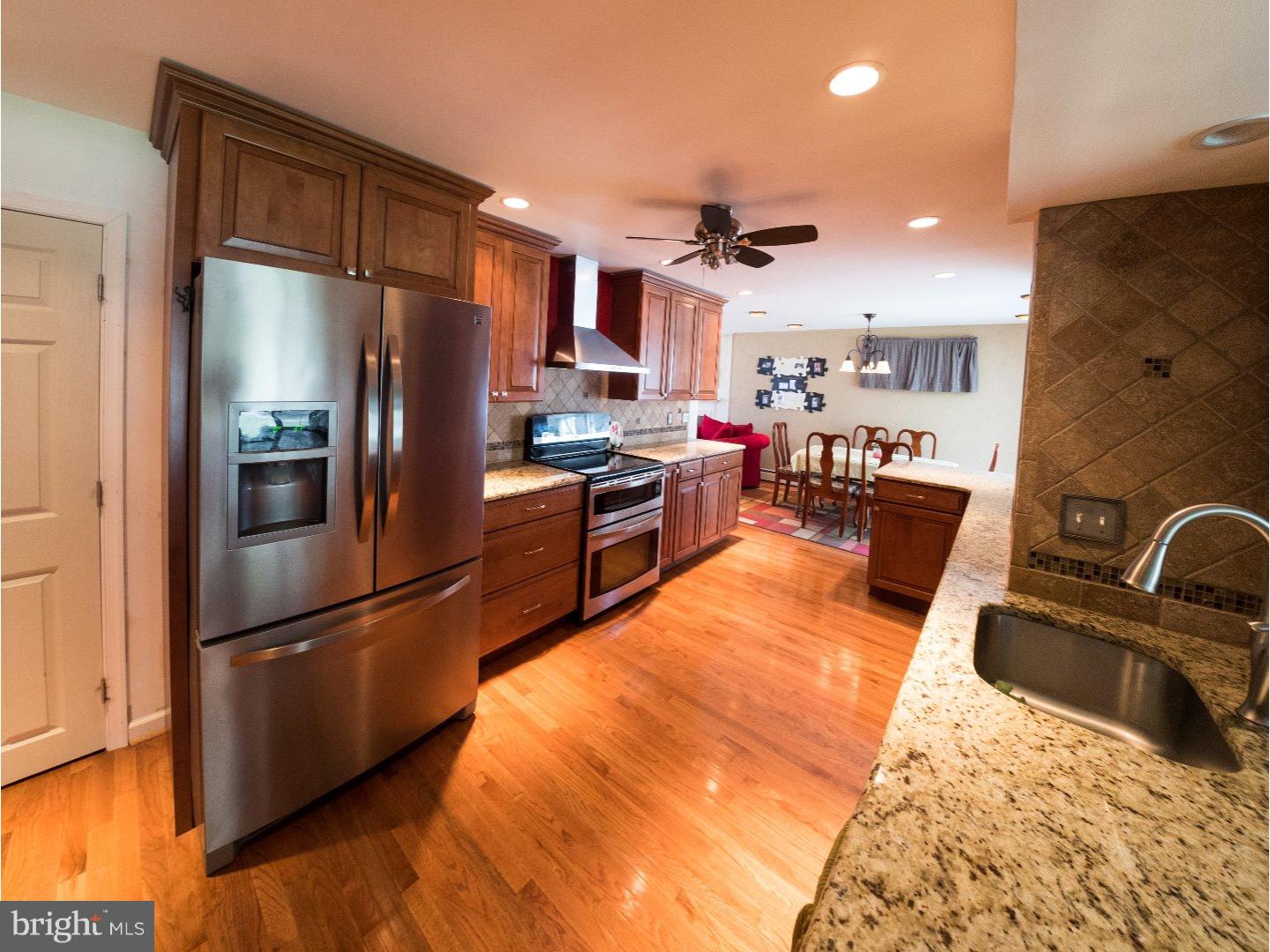123 Cascade Road Springfield, PA 19064 - Photo 8 of 25 Kitchen