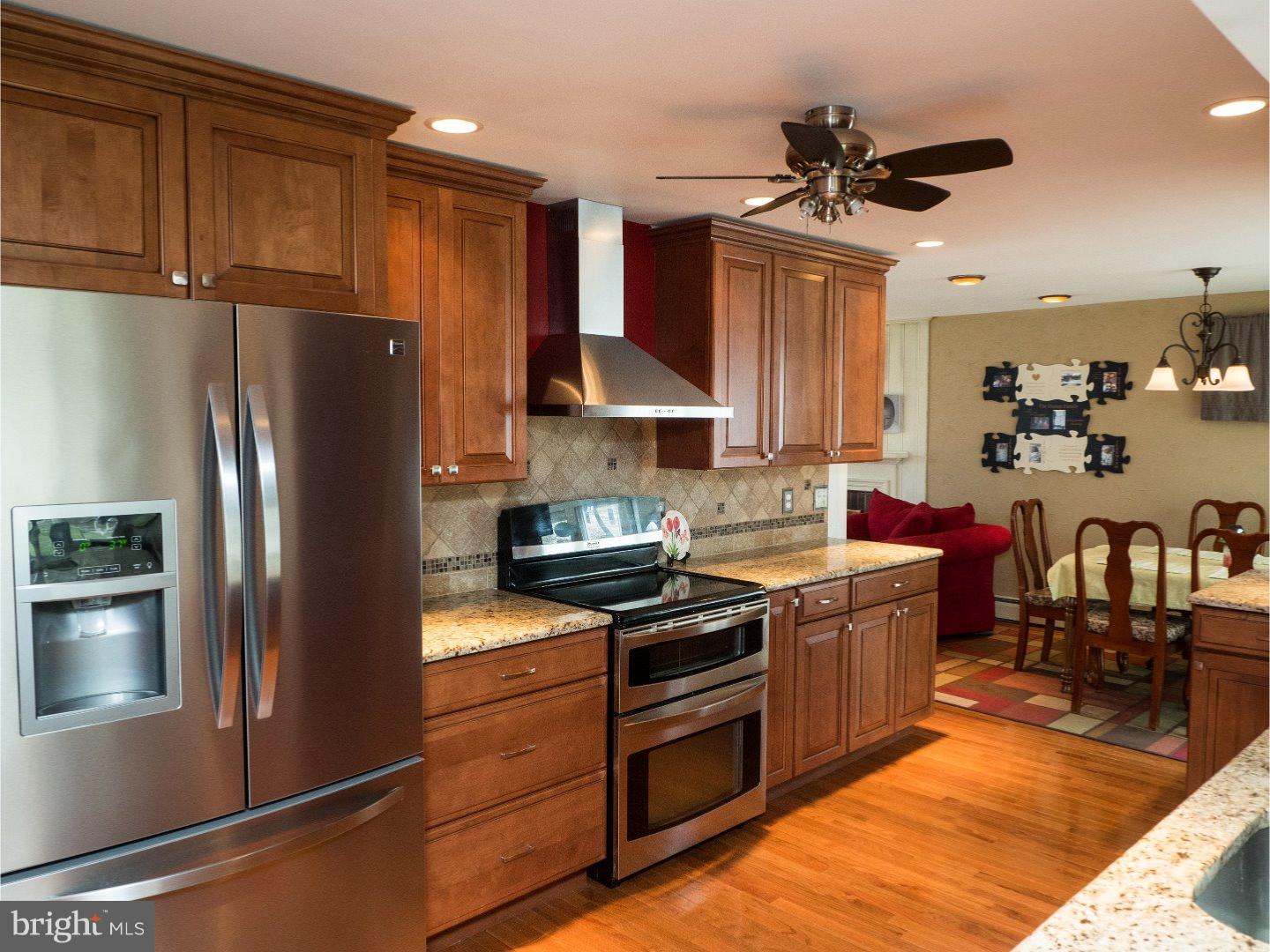 123 Cascade Road Springfield, PA 19064 - Photo 9 of 25 Kitchen