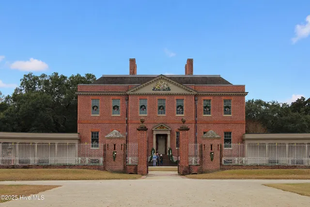 $549,000 | 104 Jura Court, New Bern, NC 28562