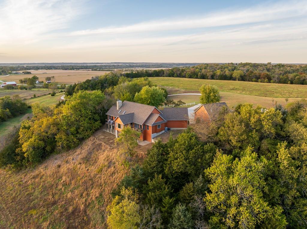 31620 A Northeast 2400 Road Greeley, KS 66033 - Photo 7 of 90