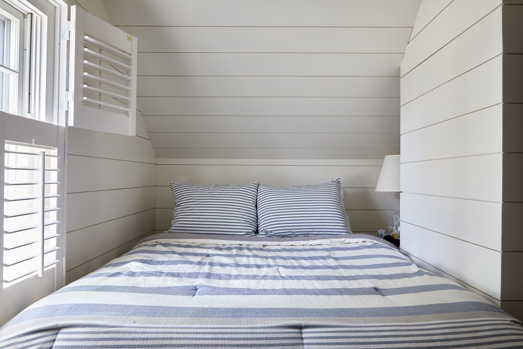 28 Pleasant Street Nantucket, MA 02554 - Photo 23 of 30