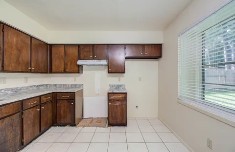 $214,900 | 7902 White Swan Drive, Humble, TX 77396