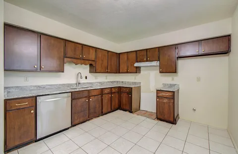 $214,900 | 7902 White Swan Drive, Humble, TX 77396