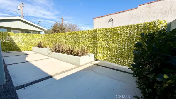 a view of an outdoor space